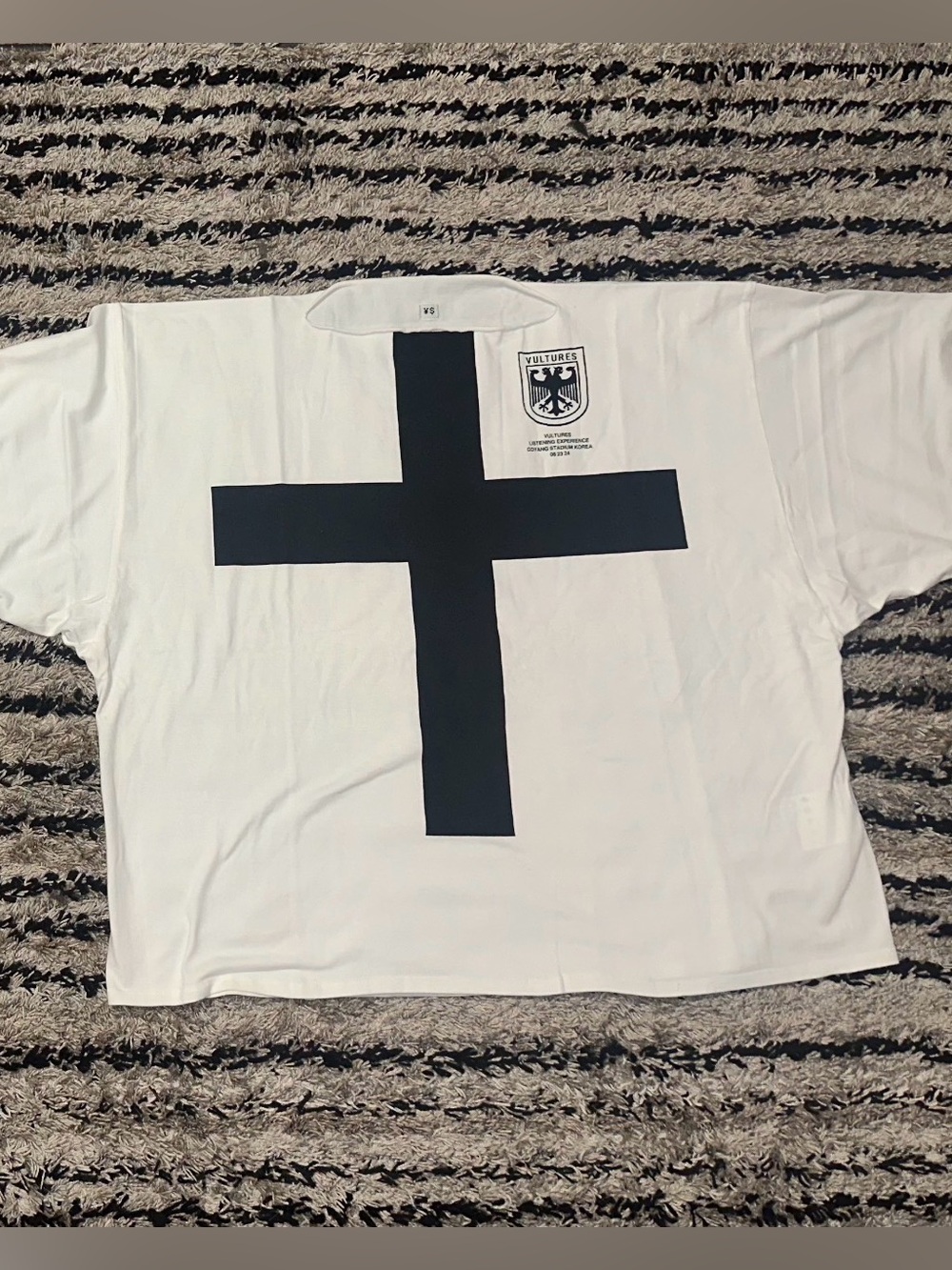 YZY Vultures Goyang Stadium Merch